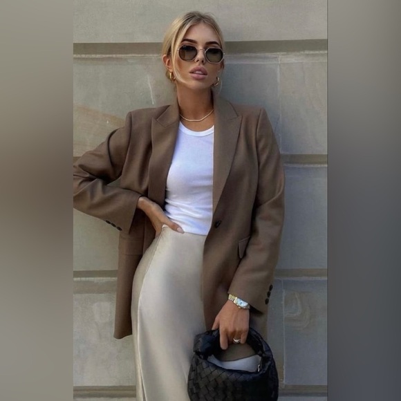 ZARA NEW SATIN EFFECT MIDI SKIRT - Picture 6 of 16